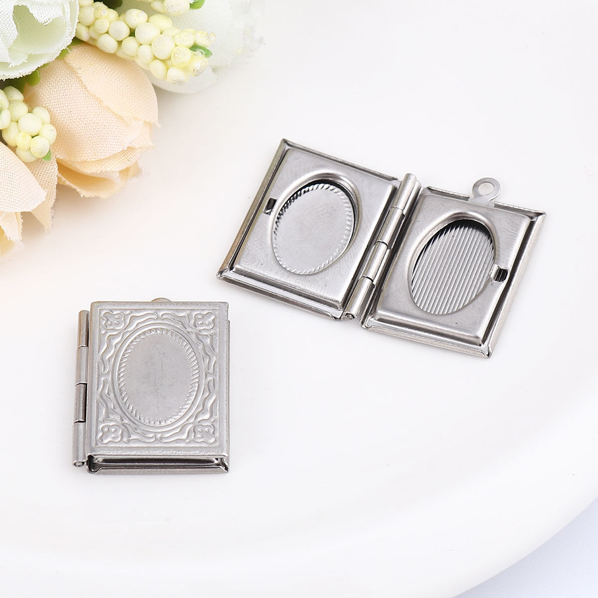 Picture of 304 Stainless Steel Charms Rectangle Silver Tone Carved Pattern (Fits 14mmx9mm) 26mm x 19mm, 5 PCs