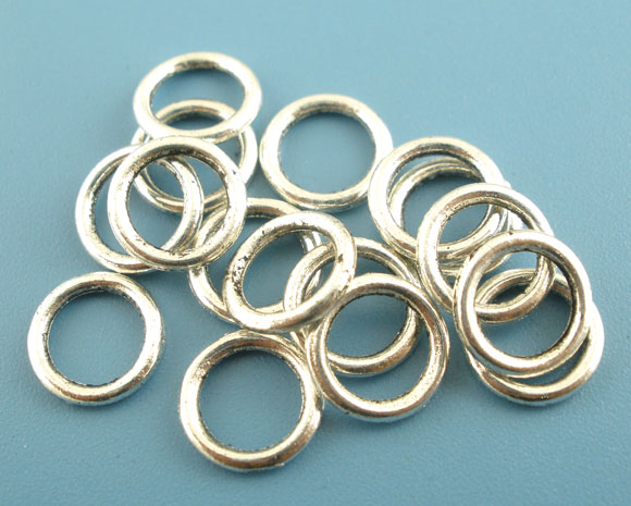 Picture of 300 PCs 8mm Dia., 1.5mm(15 gauge) Zinc Based Alloy Closed Soldered Jump Rings Findings For Jewelry Making Antique Silver Color Round