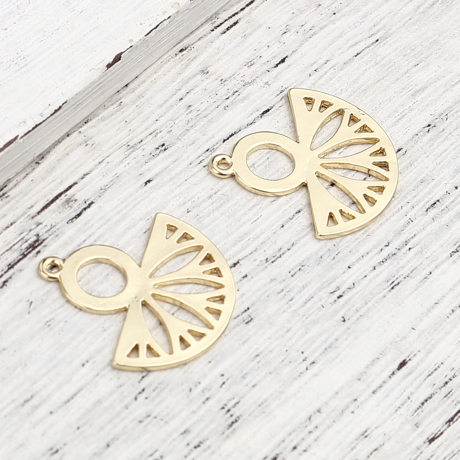 Picture of Zinc Based Alloy Charms Round 18K Real Gold Plated Half Round 26mm x 26mm, 5 PCs