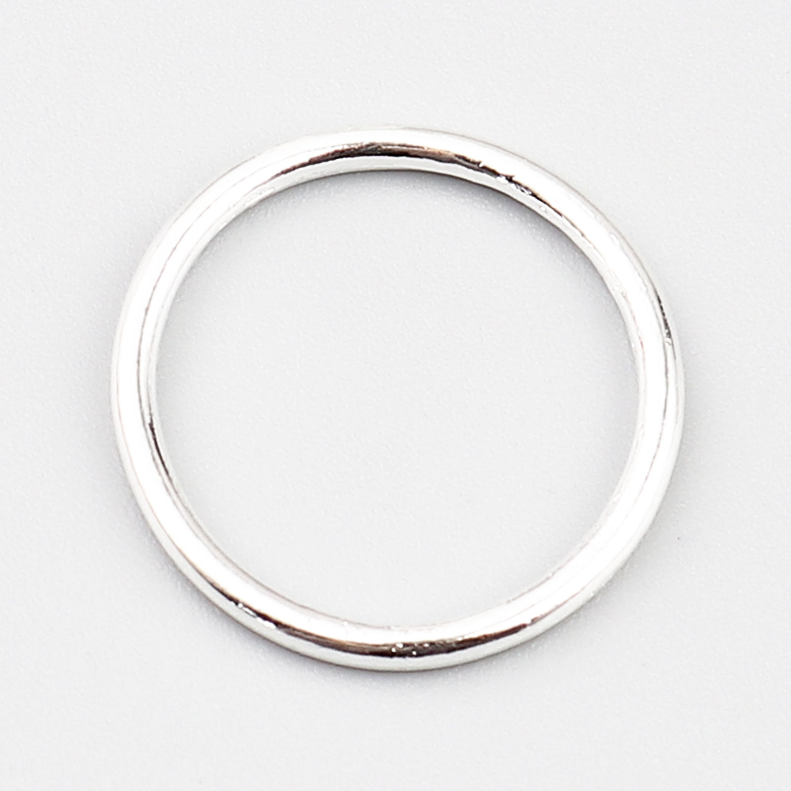 Picture of 100 PCs 19mm Dia., 1.5mm(15 gauge) Zinc Based Alloy Closed Soldered Jump Rings Findings For Jewelry Making Silver Plated Round