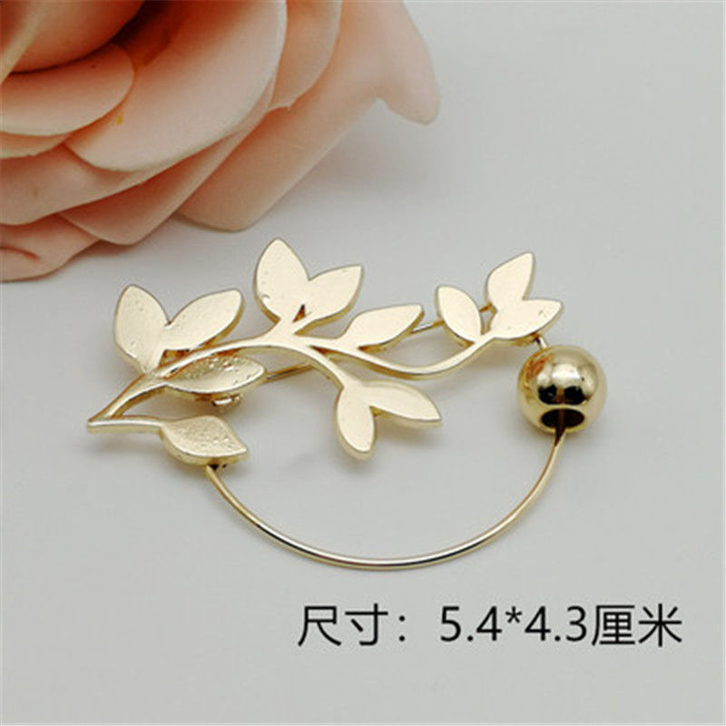 Picture of Pin Brooches Leaf Gold Plated 1 Piece