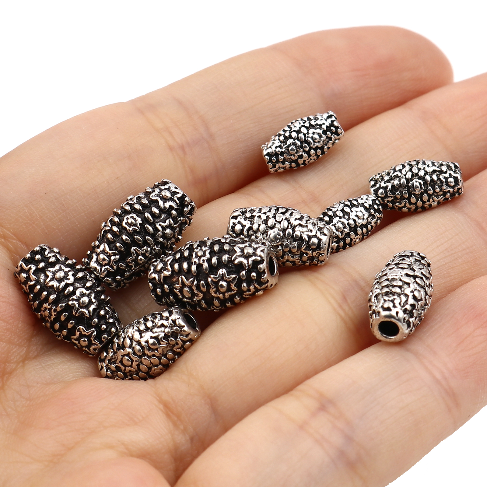 Immagine di Lega di Zinco Perline Barile Argento Antico Fiore Scolpisce 20 Pz