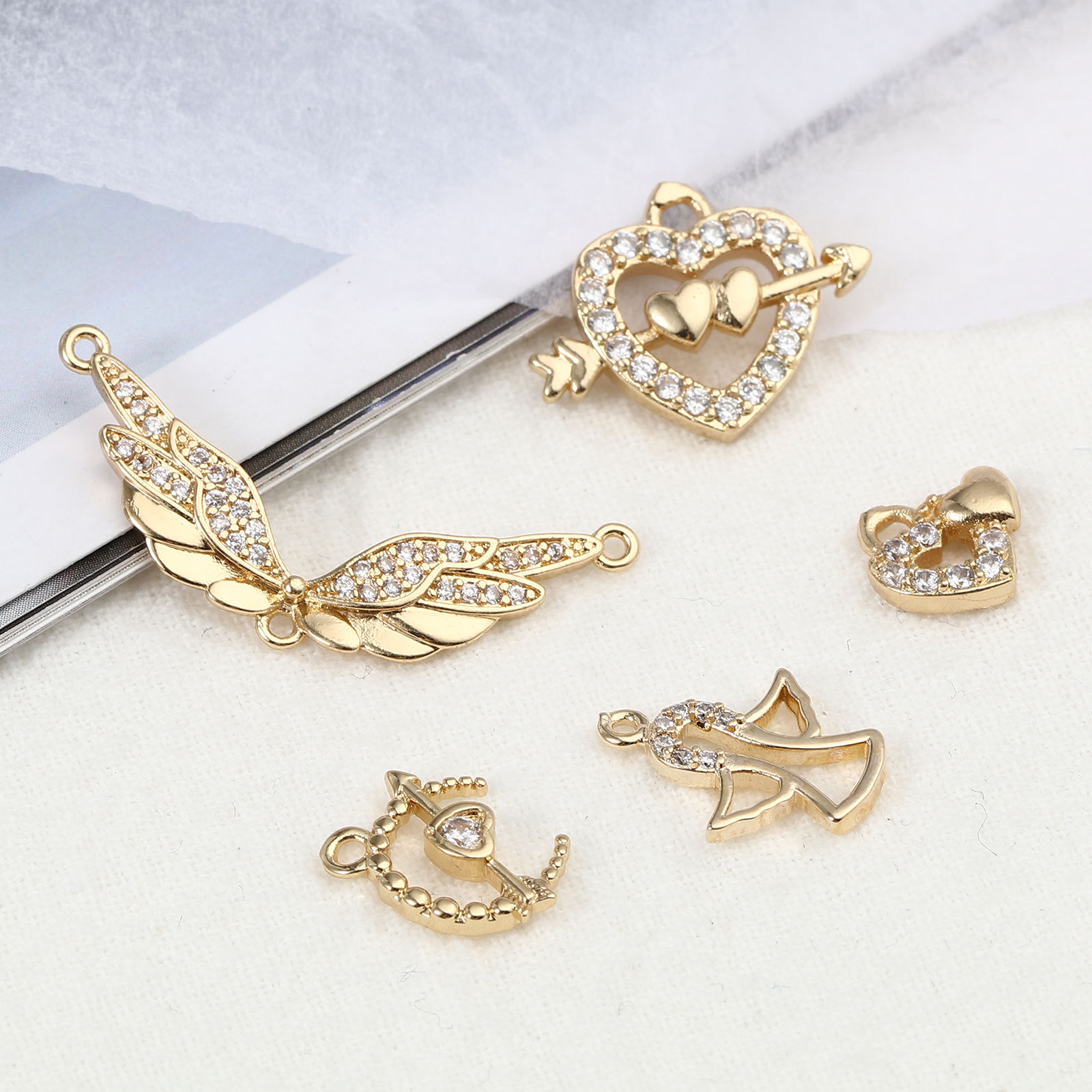 Picture of Brass Valentine's Day Charms Wholesale Real Gold Plated Heart