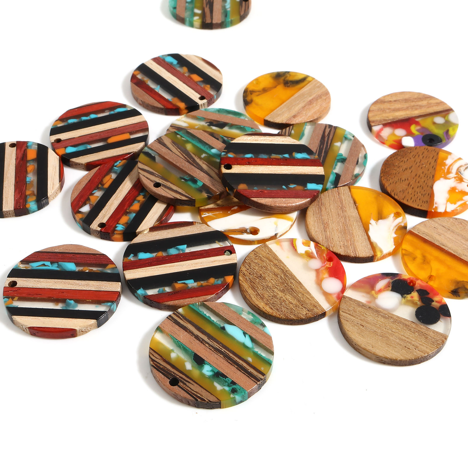 Picture of Resin & Wood Wood Effect Resin Pendants Round Disc Natural 2 PCs