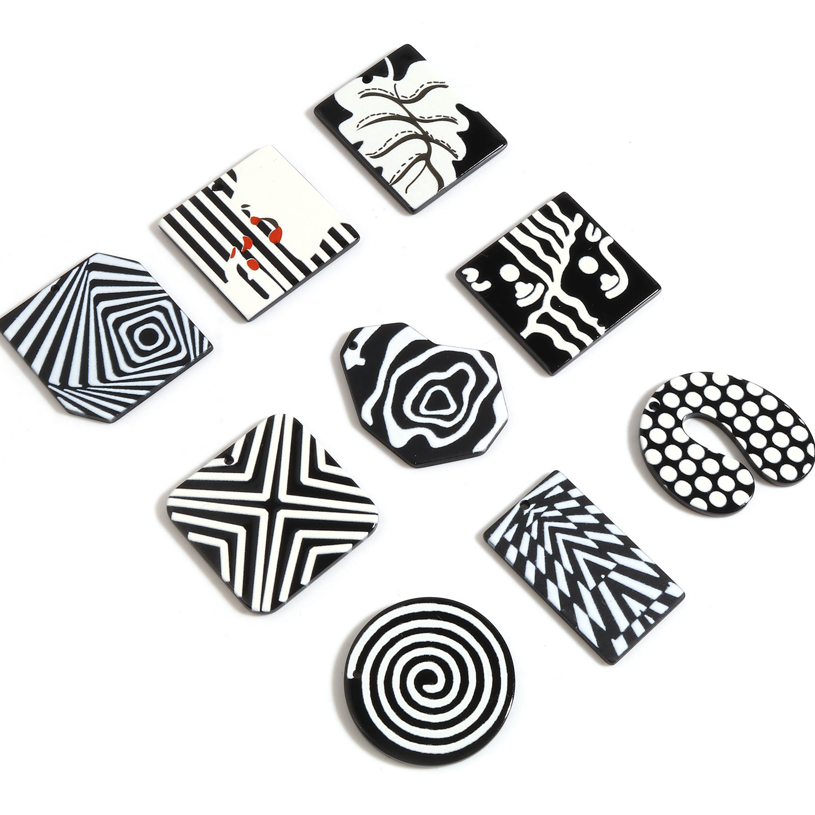 Picture of Resin Pendants Geometric Black & White 10 PCs
