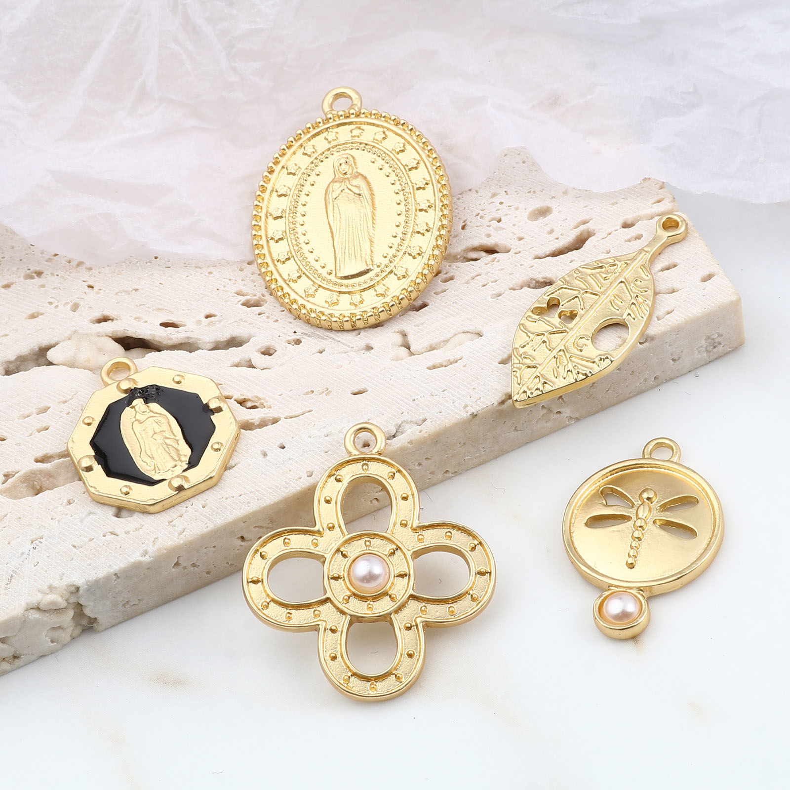 Bild von Zinklegierung Charms Matt Gold 5 Stück
