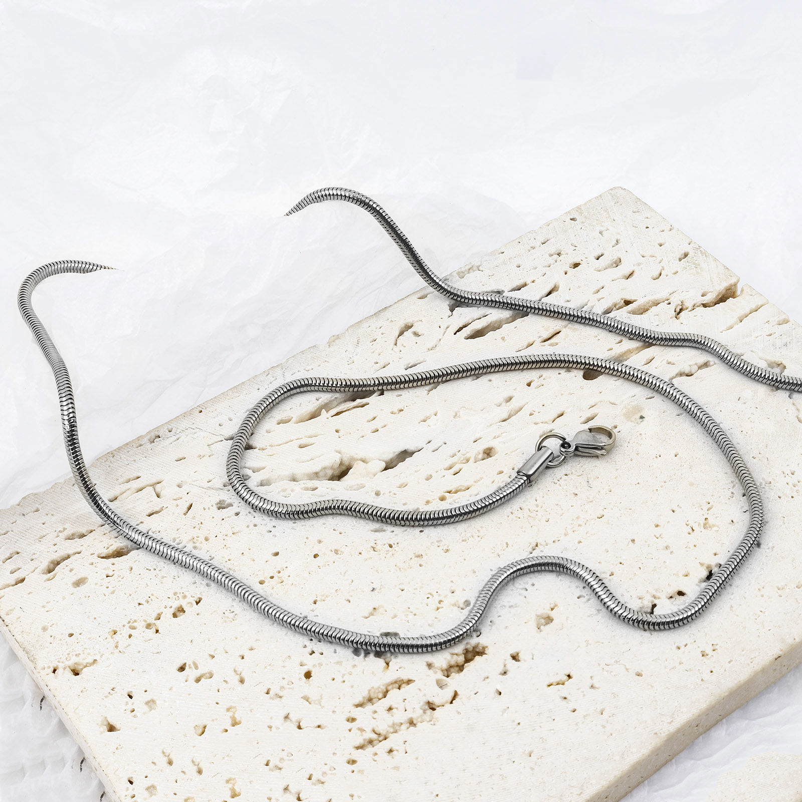 Picture of Wholesale Link Chain Necklace, Silver Tone 304 Stainless Steel, Unisex Stylish Minimalist Gift Jewelry For Retailer