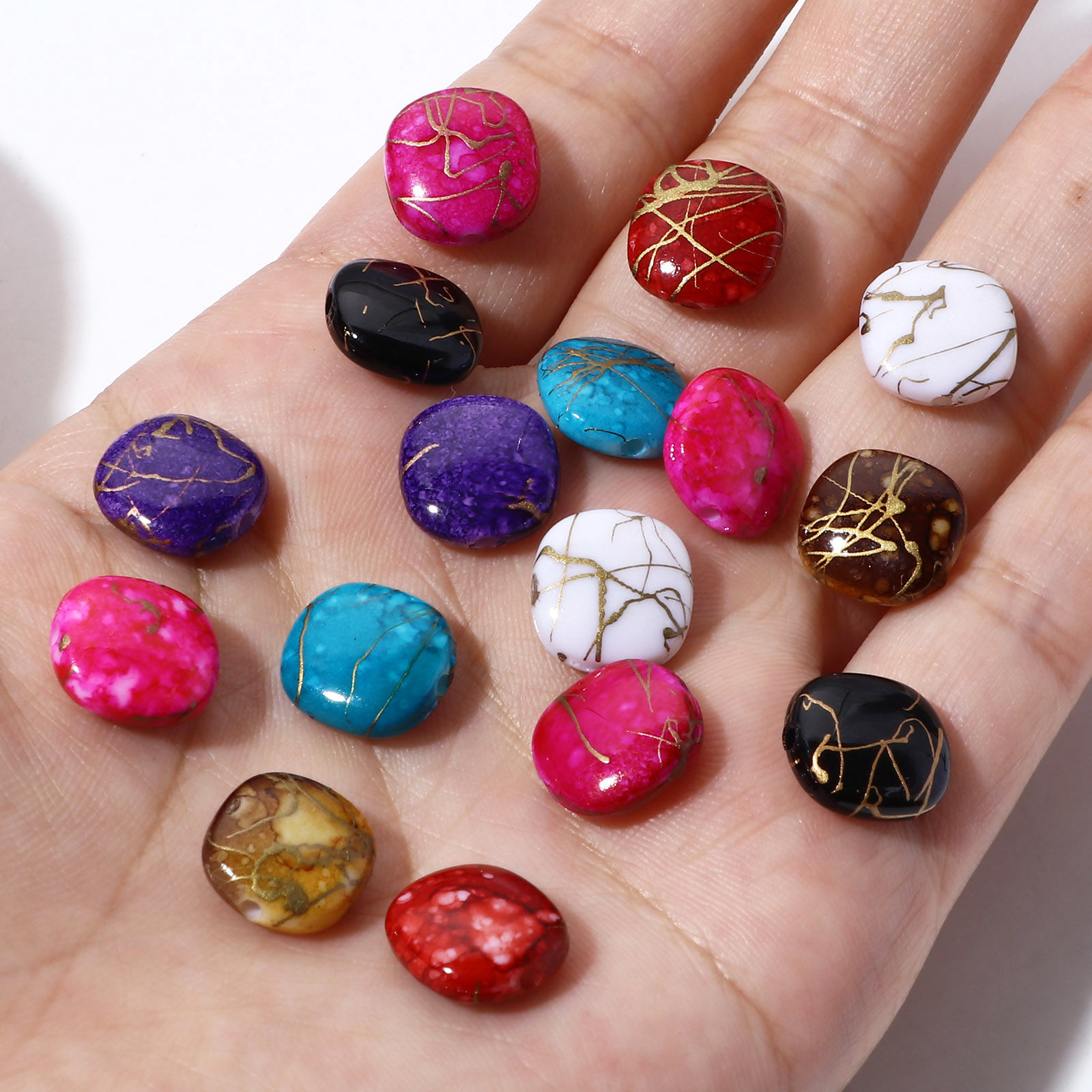 アクリル ビーズ 正方形 多色 ドローベンチ 約 12mm x 11mm、 穴：約 1.4mm、 100 個 の画像
