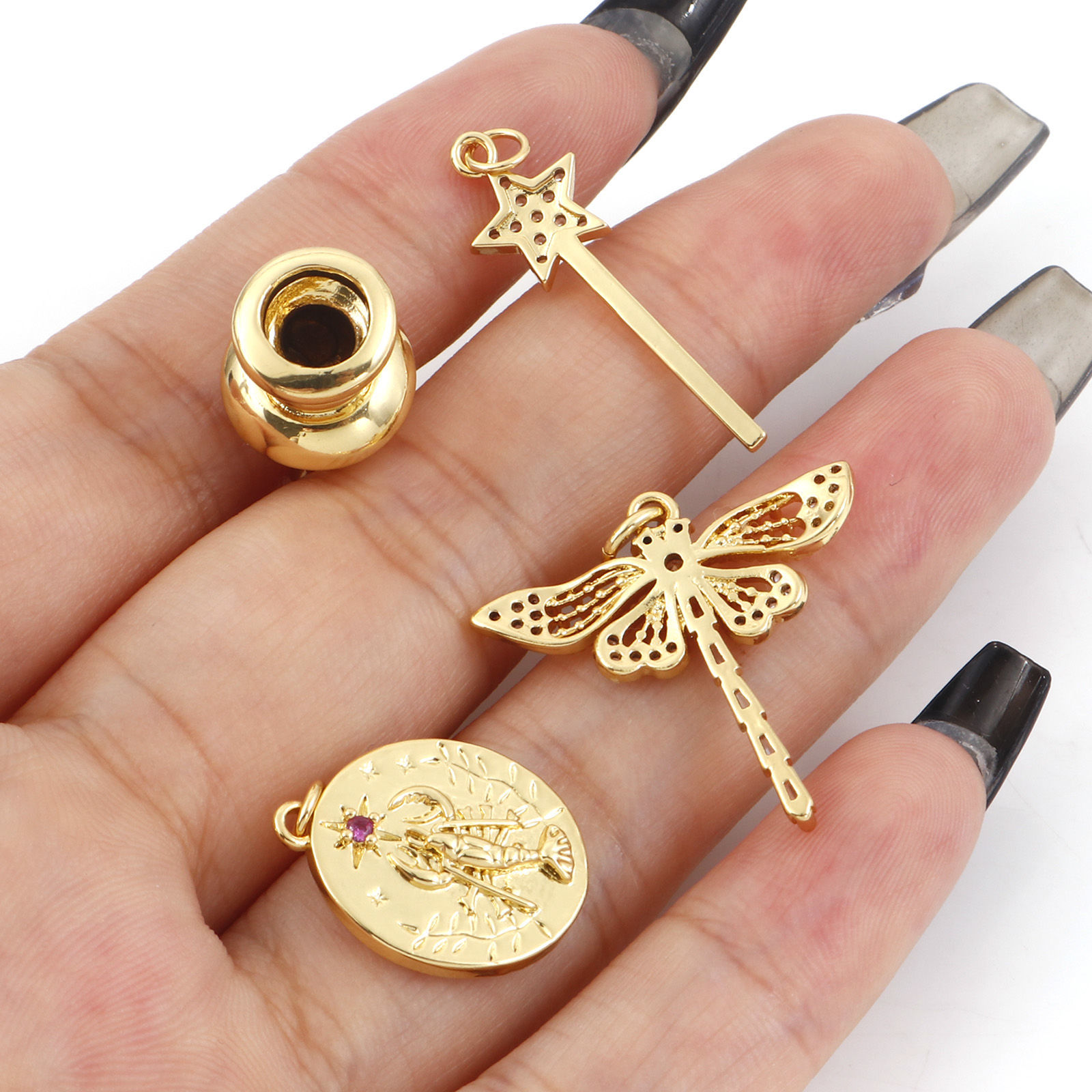 Image de Breloques en Laiton Doré Abeille Tortue 1 Pièce