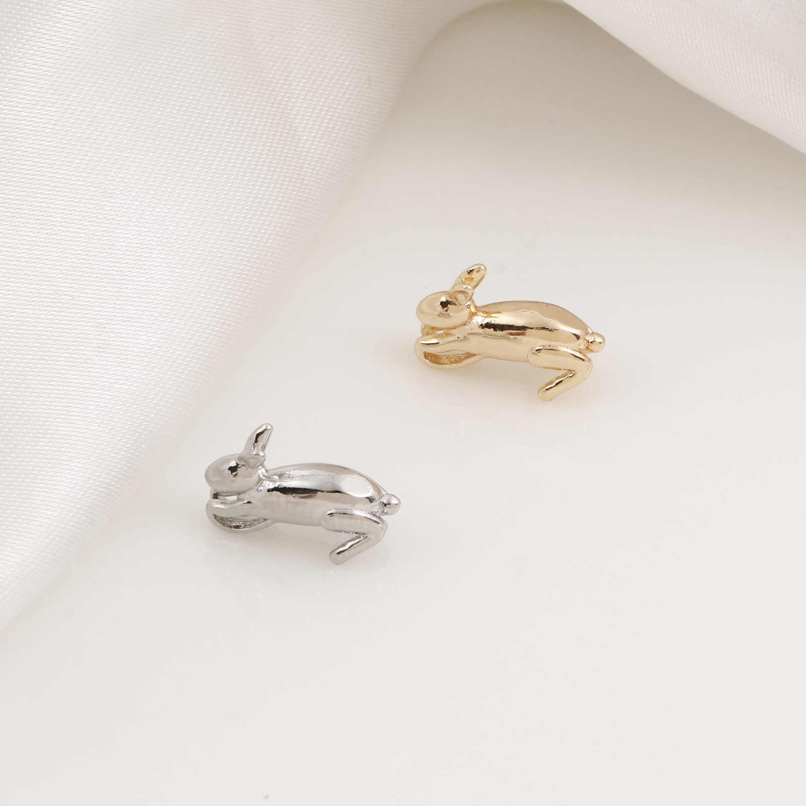 Picture of Brass Charms Real Gold Plated Rabbit Animal 3D 13mm x 8mm