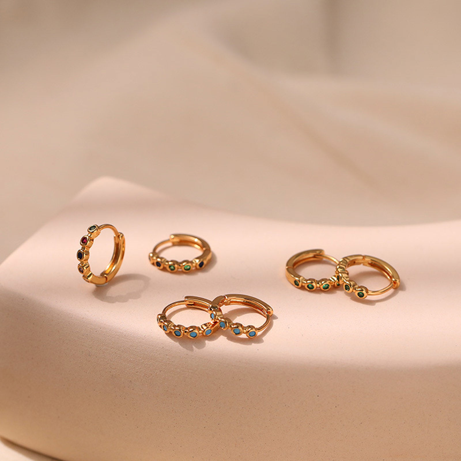 Picture of Hypoallergenic Exquisite Stylish 18K Real Gold Plated Copper & Cubic Zirconia Hoop Earrings For Women Coming-of-age Gift