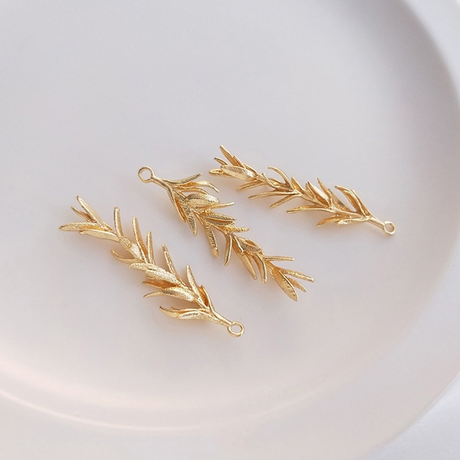 Imagen de Latón Colgantes Hoja 14K Oro Real Chappado 1 Unidad