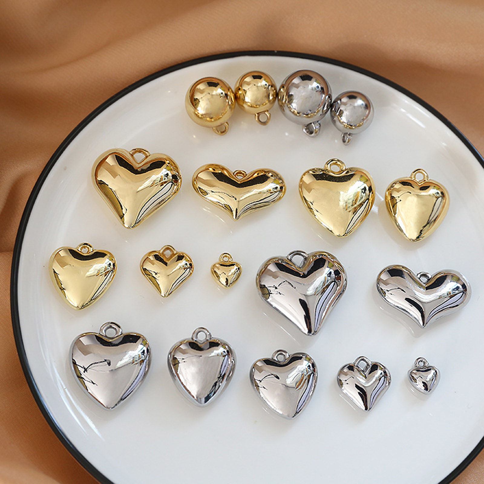 Picture of Resin Geometry Series Charms Heart Multicolor