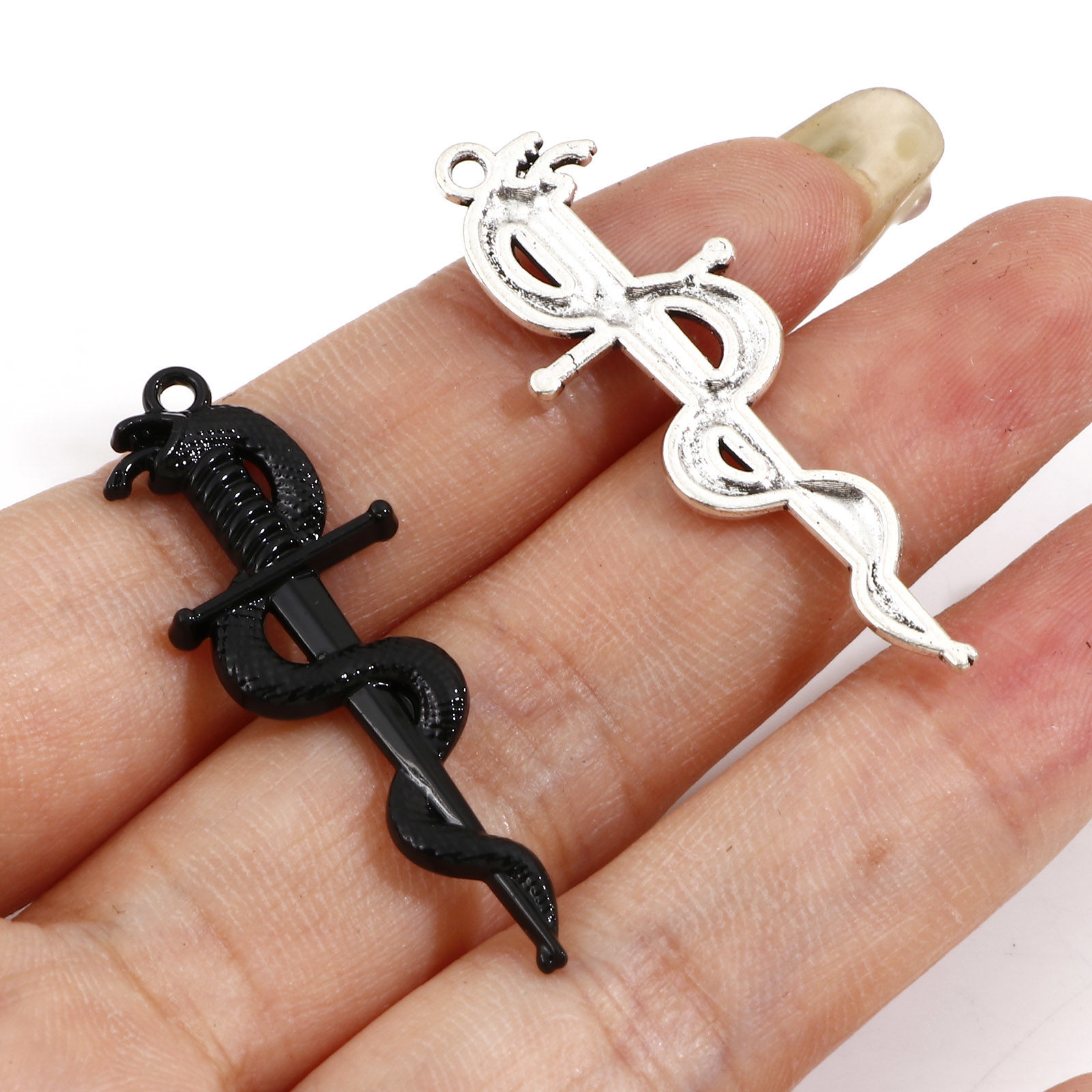 Immagine di Lega di Zinco Ciondoli Multicolore Spada Serpente 4cm x 1.4cm, 10 Pz