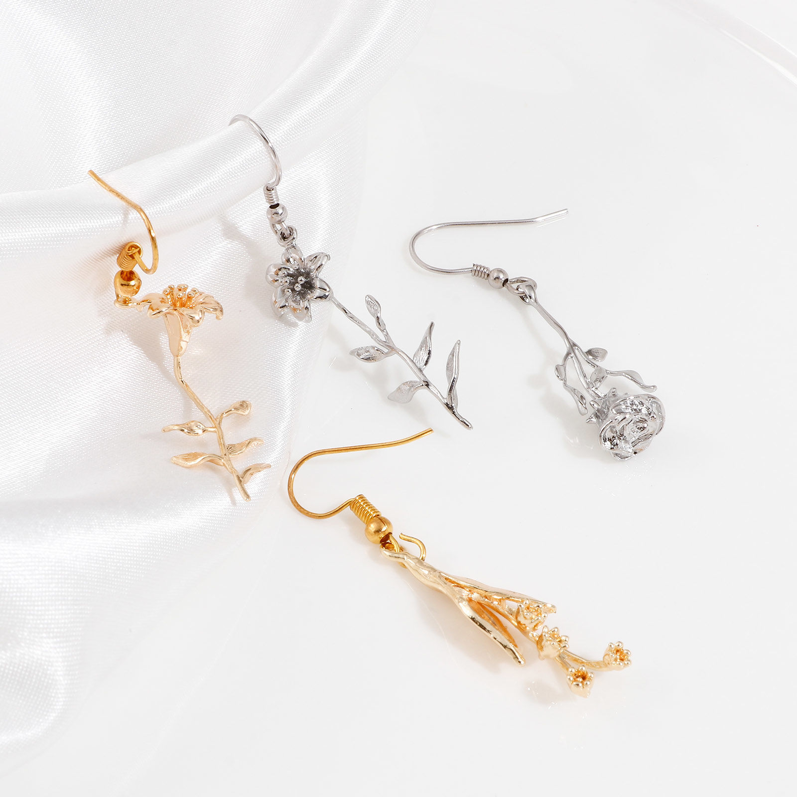Imagen de Latón Colgantes Charms Flor Oro Real Chapado 3D 2 Unidades