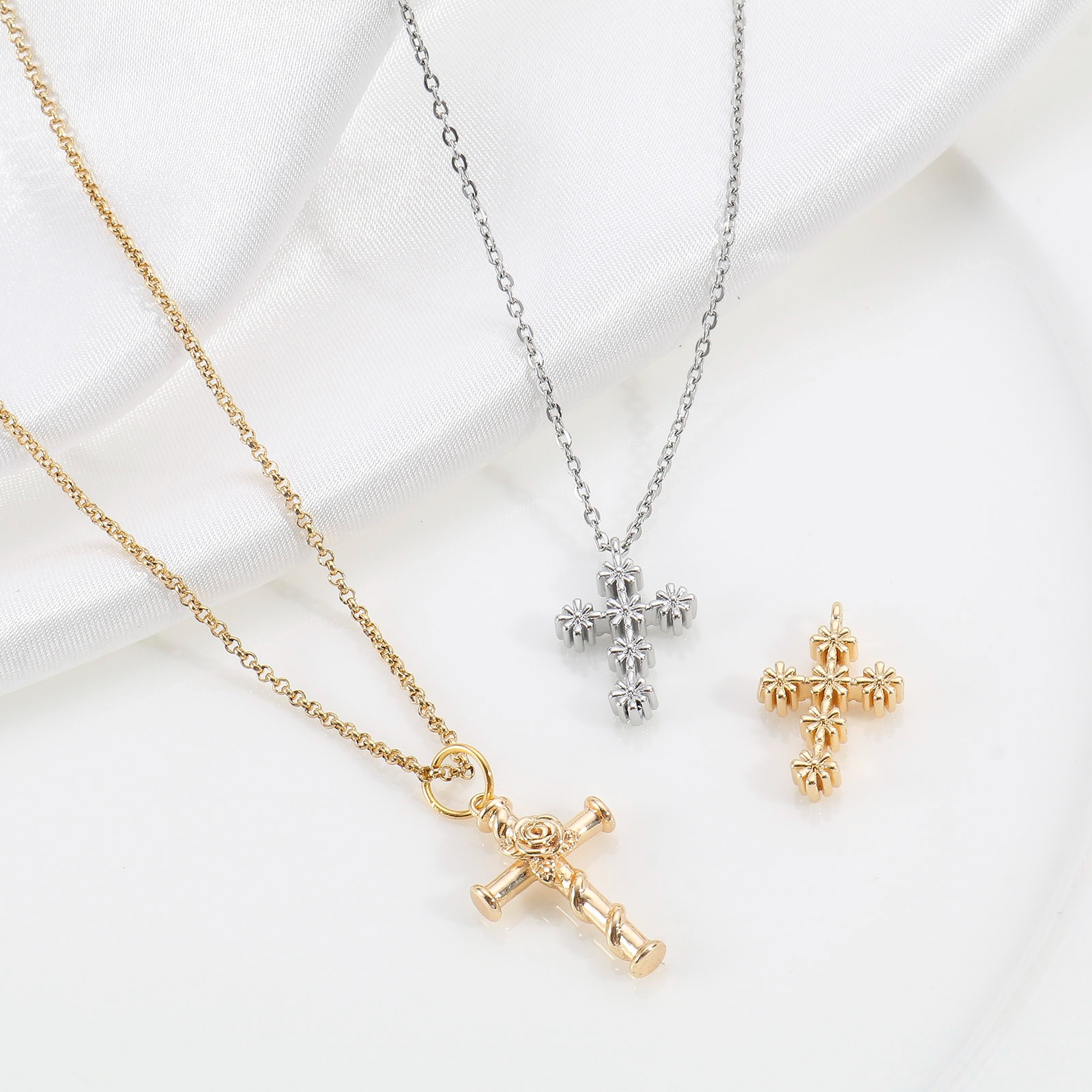 Immagine di Ottone Religione Charms Croce Vero Oro Placcato 2 Pz
