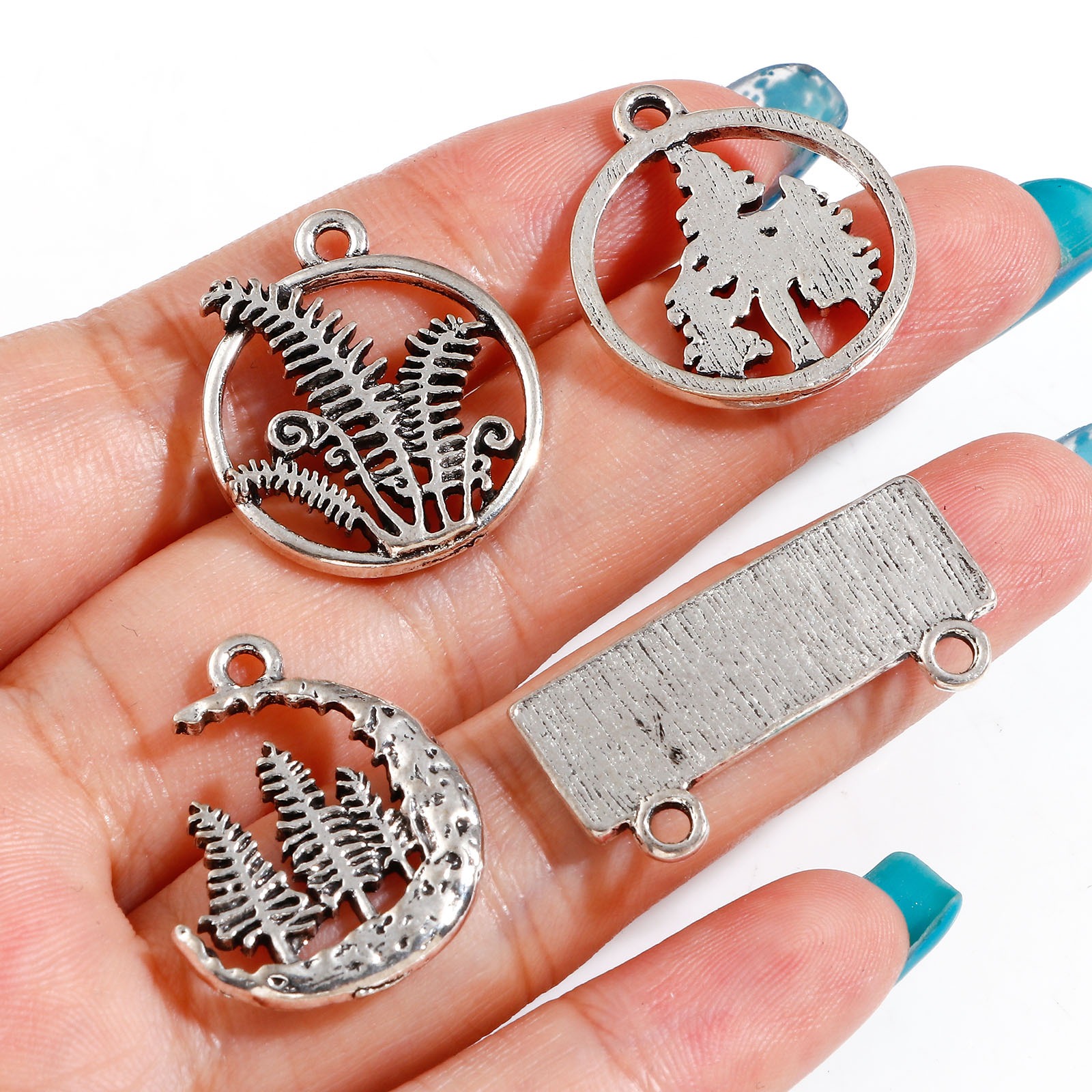 Bild von Zinklegierung Charms Antiksilber Wald 10 Stück