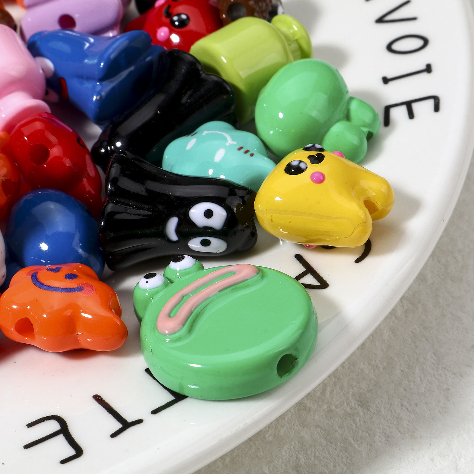 Picture of Acrylic Beads For DIY Jewelry Making At Random Mixed Color Halloween Ghost Eye 3D