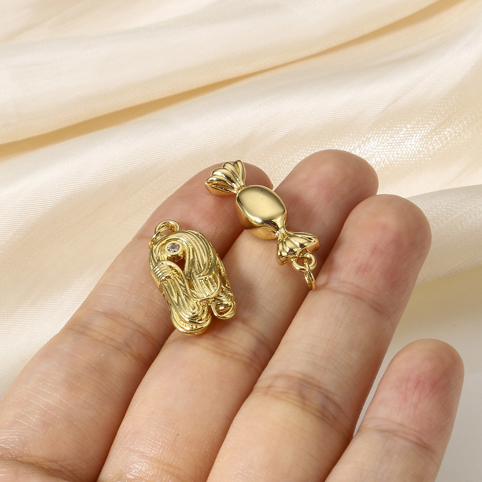 Immagine di 1 Pz Ottone Charms 18K Vero Oro Placcato 3D