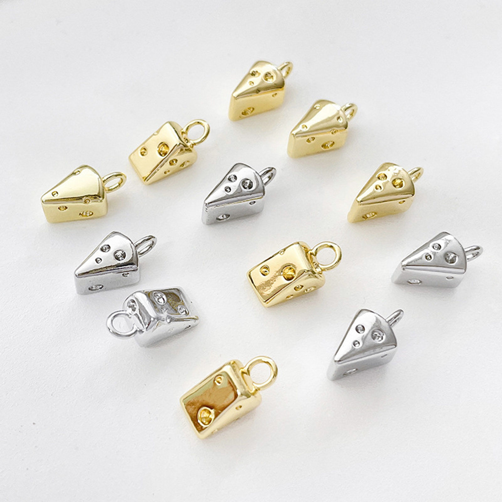 Bild von 2 Stück Messing Charms Bunt Käse 3D 11mm x 5mm