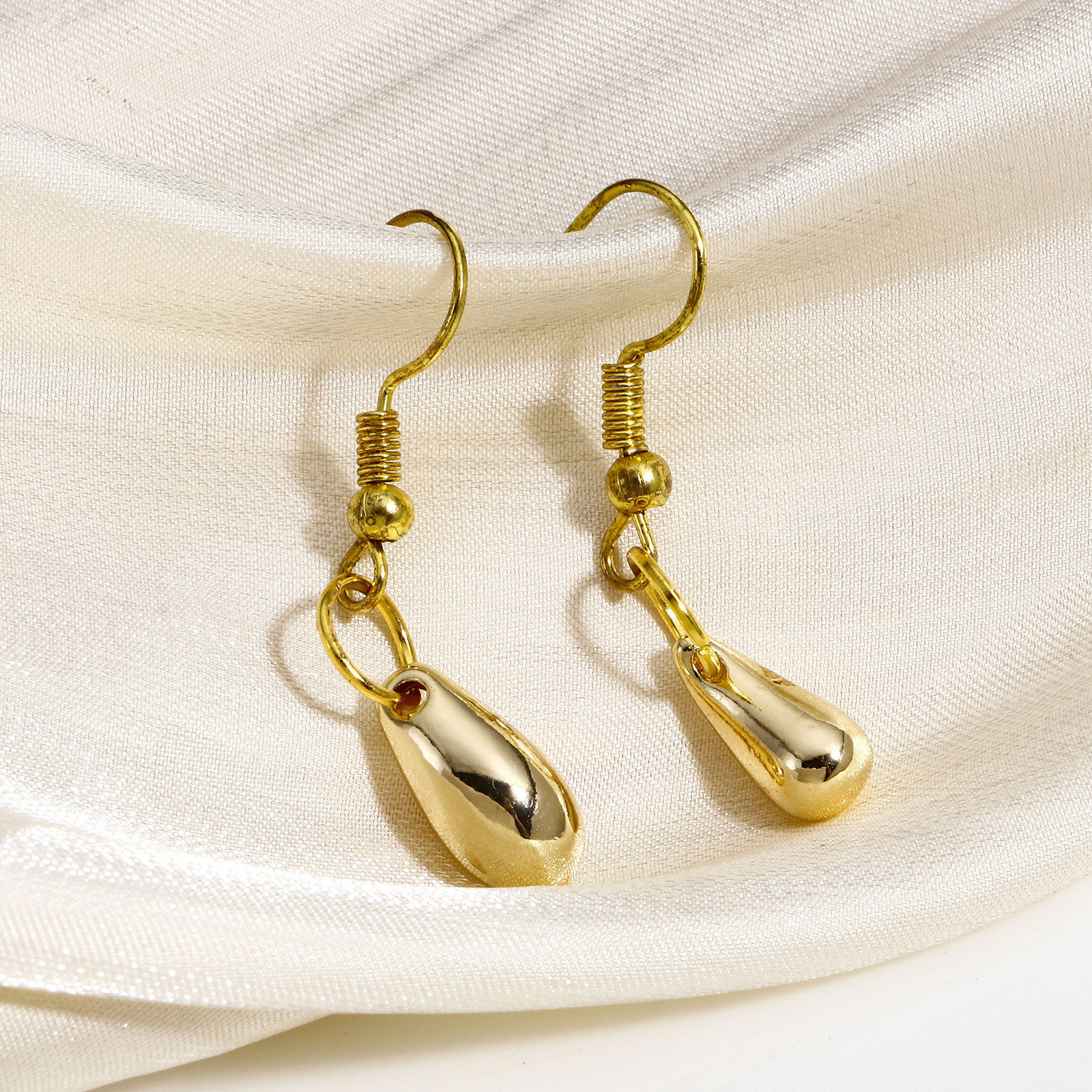Image de 2 Pcs Breloques en Laiton Goutte d'Eau Plaqué Or Véritable 14K 3D