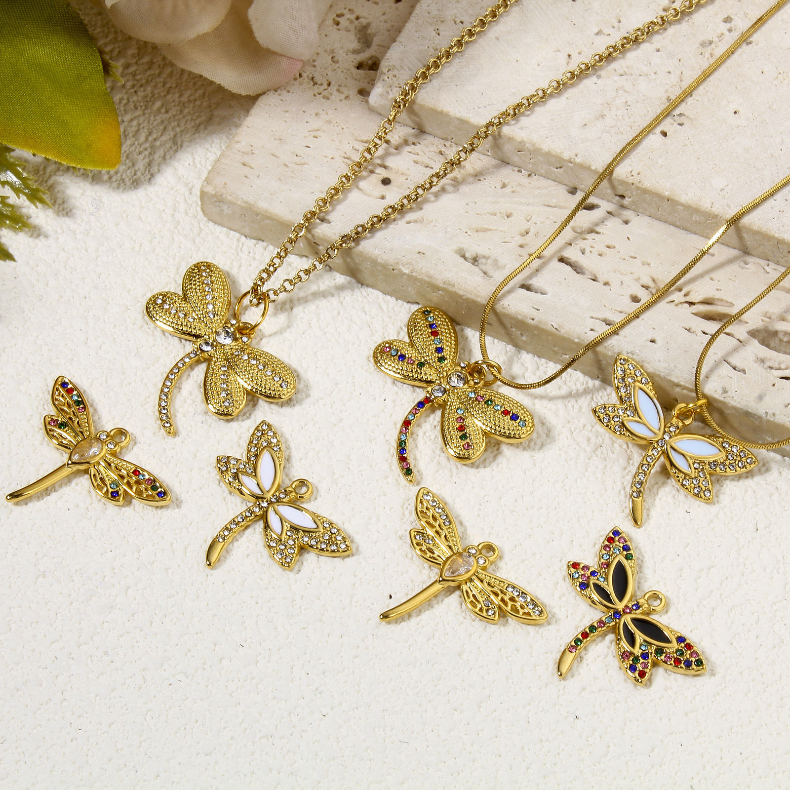 Picture of Eco-friendly 304 Stainless Steel Pastoral Style Charms Gold Plated Multicolor Bee Animal Sunflower Enamel Clear Rhinestone
