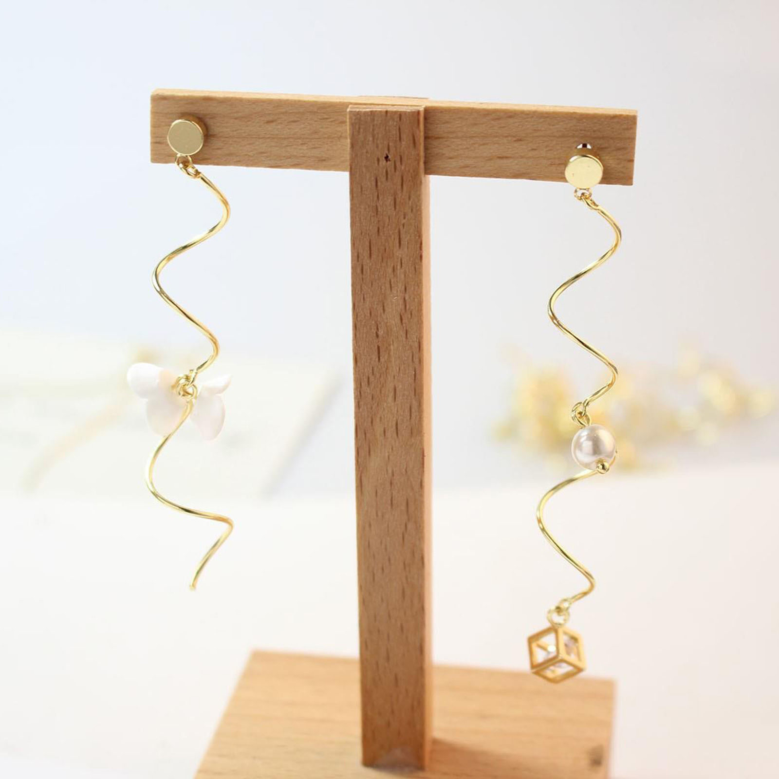 Image de 2 Pcs Pendentifs en Laiton Forme de S Multicolore Courbe