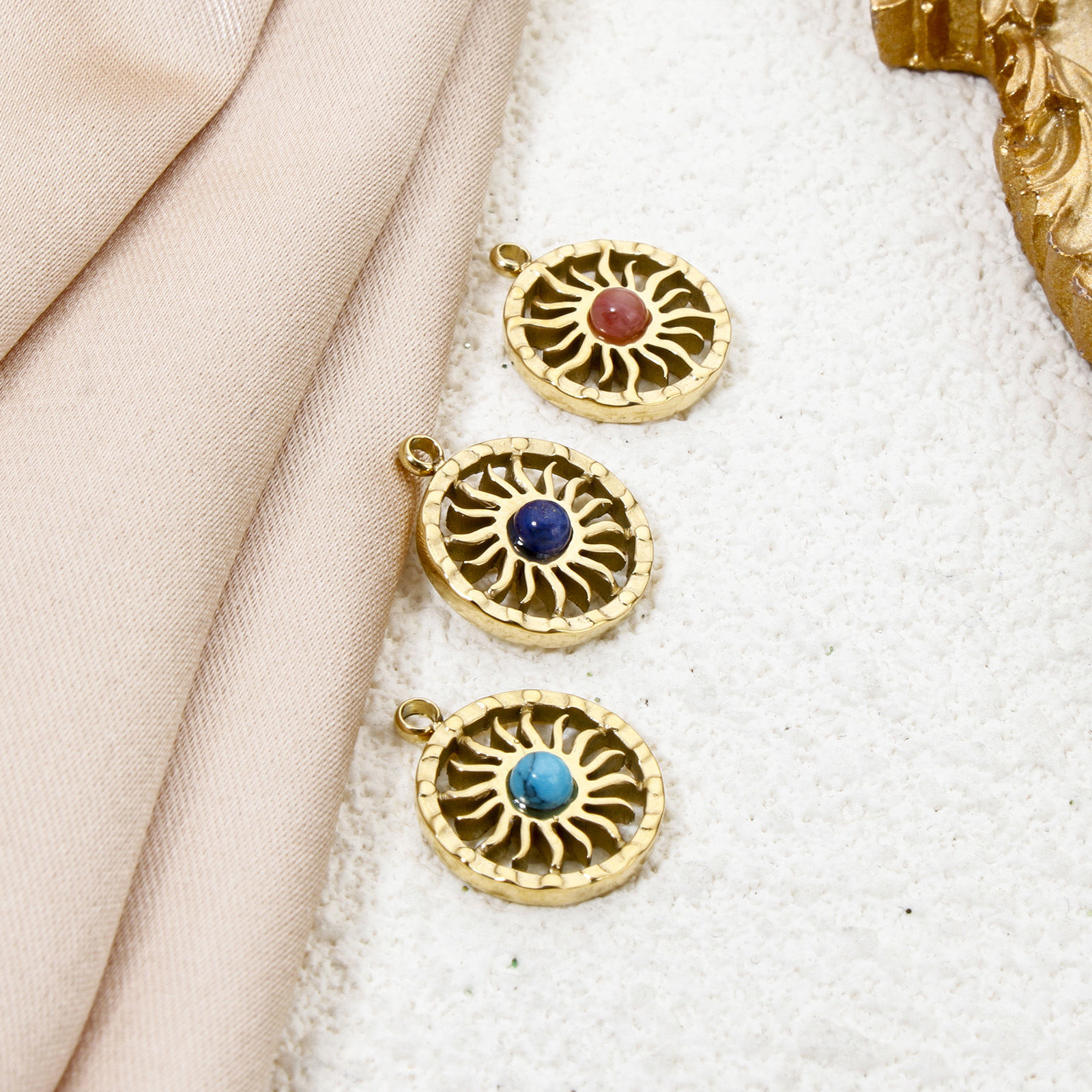 Picture of Eco-friendly Vacuum Plating 304 Stainless Steel Galaxy Charms 14K Real Gold Plated Round Disc Sun With Synthetic Gemstone Cabochons 15mm x 12mm
