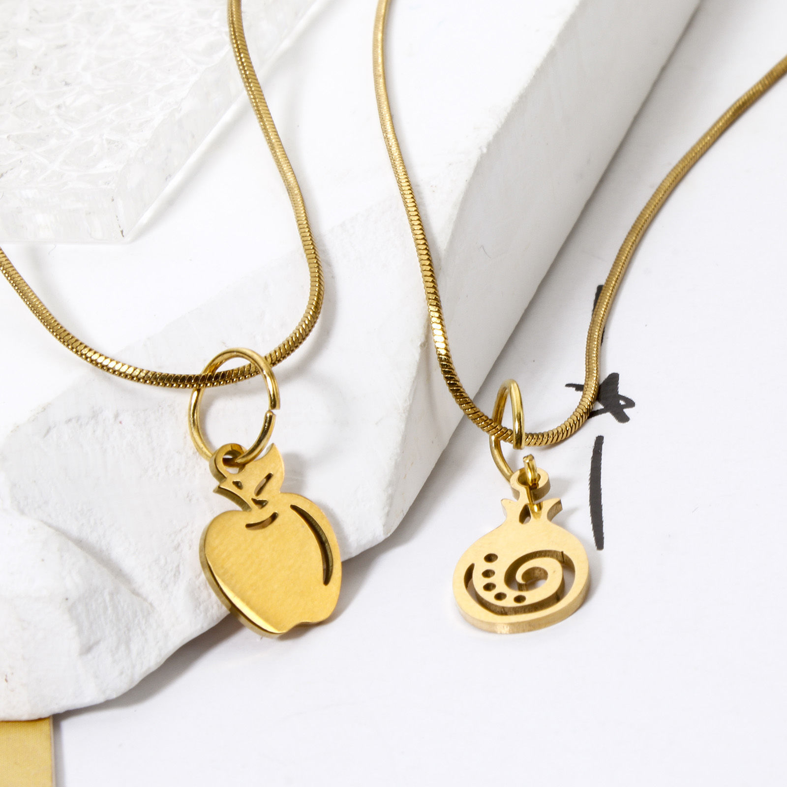 Picture of 304 Stainless Steel Charms Fruit Hollow