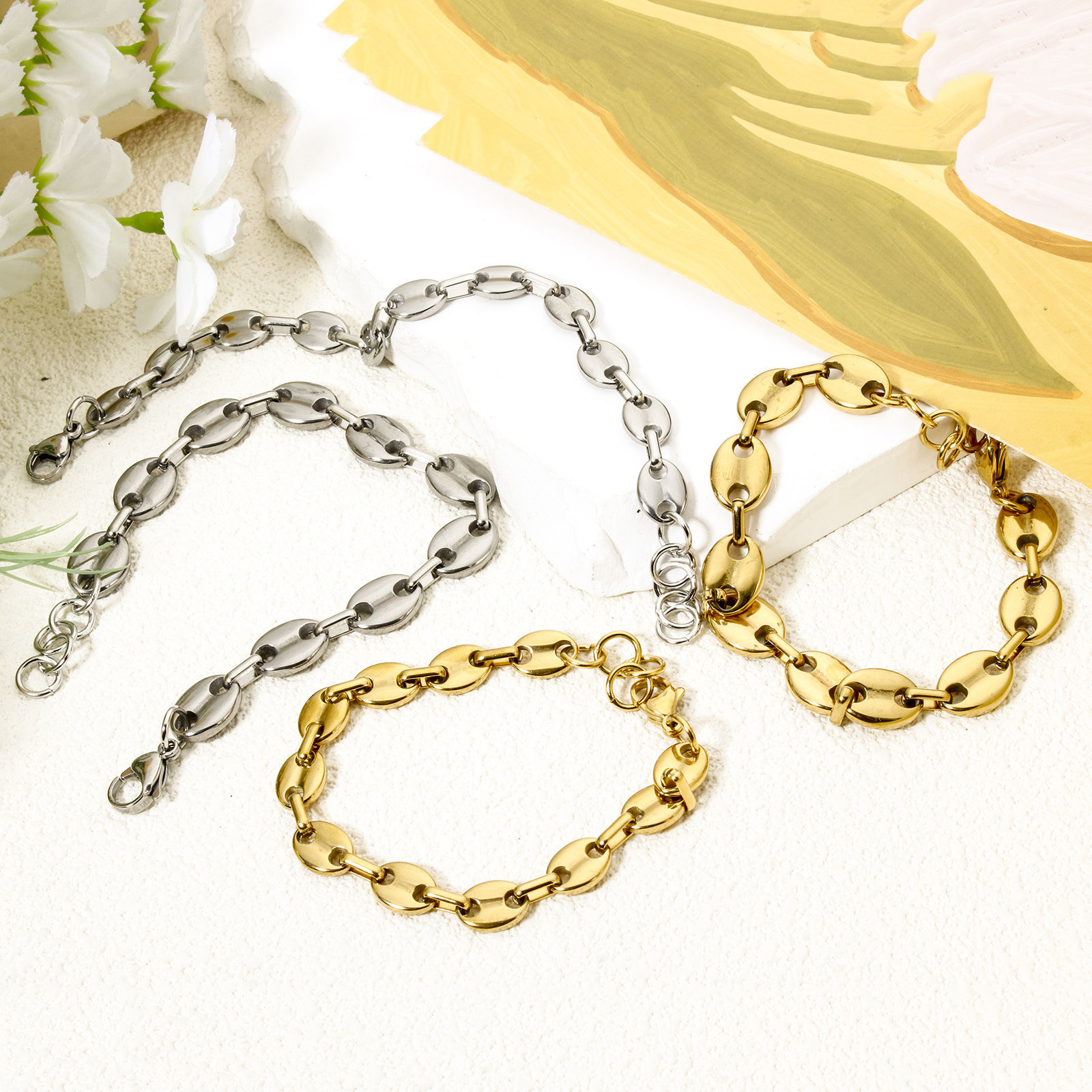 Picture of Wholesale Cross 304 Stainless Steel Pig Nose Chain Bracelets, Unisex Minimalist Gift Jewelry Supply
