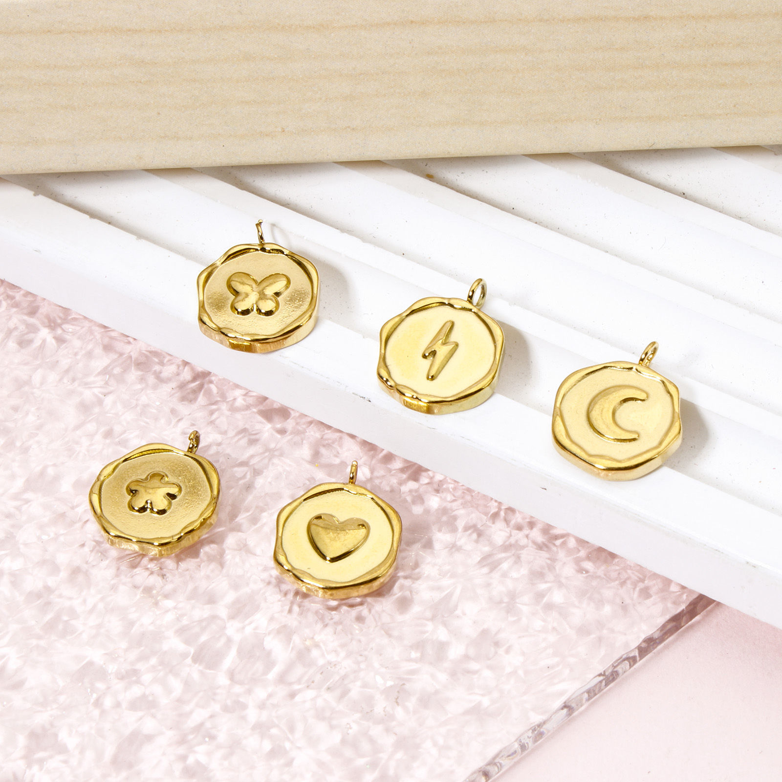Picture of Eco-friendly PVD Vacuum Plating 304 Stainless Steel Valentine's Day Charms 18K Real Gold Plated Round Disc Moon 16mm x 13mm