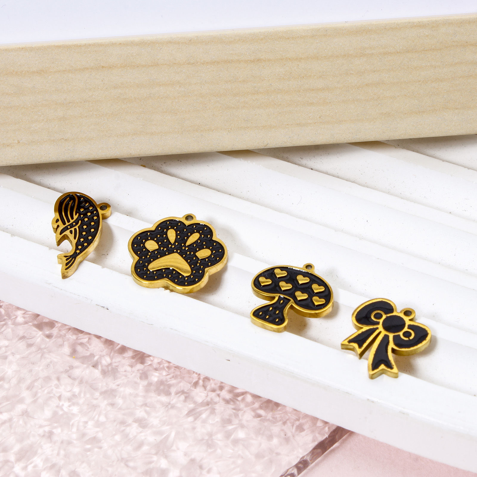 Picture of Eco-friendly PVD Vacuum Plating 304 Stainless Steel Charms 18K Real Gold Plated Black Mushroom Paw Print Enamel
