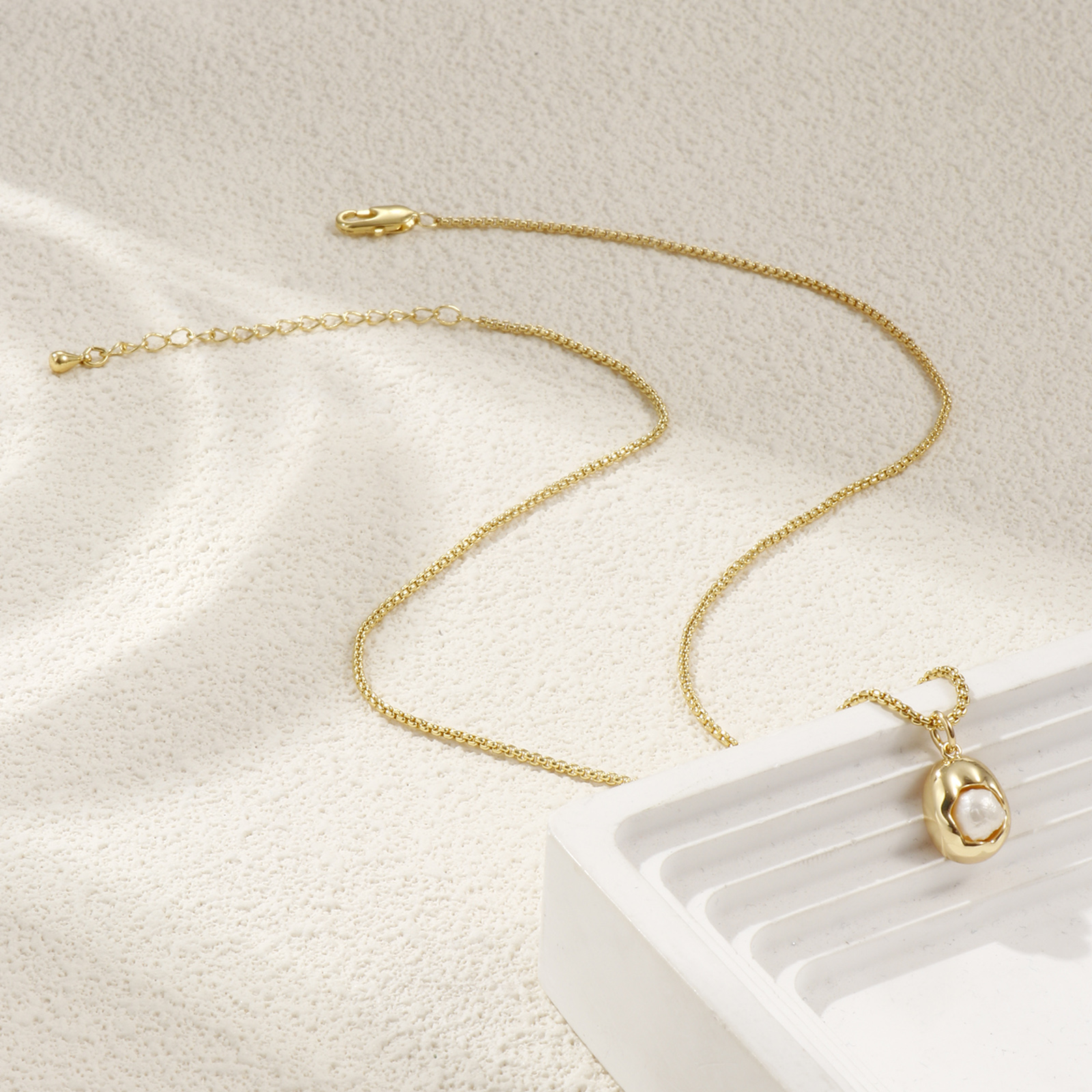 Picture of 18K Real Gold Plated Link Cable Chain Oval Pendant Charm Necklace, Brass & Acrylic 45cm(17.7") + 5cm(2"), For Women, Stylish Simple Gift, Eco-friendly