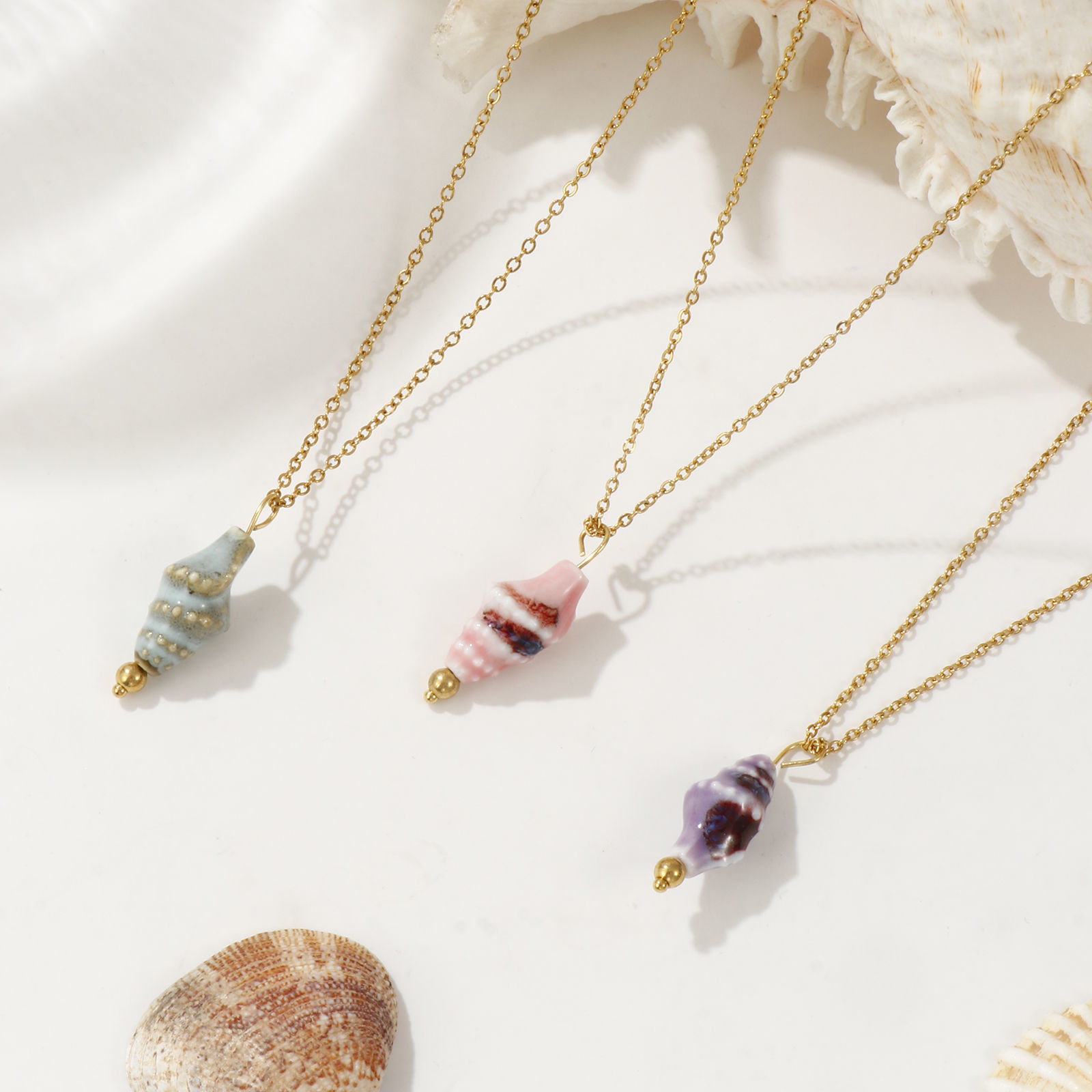 Picture of 18K Real Gold Plated Link Cable Chain Conch/ Sea Snail Pendant Charm Necklace, 304 Stainless Steel & Ceramic 45cm(17.7") + 5cm(2"), For Women, 3D, Exquisite Gift, Eco-friendly PVD Vacuum Plating, 1 Piece