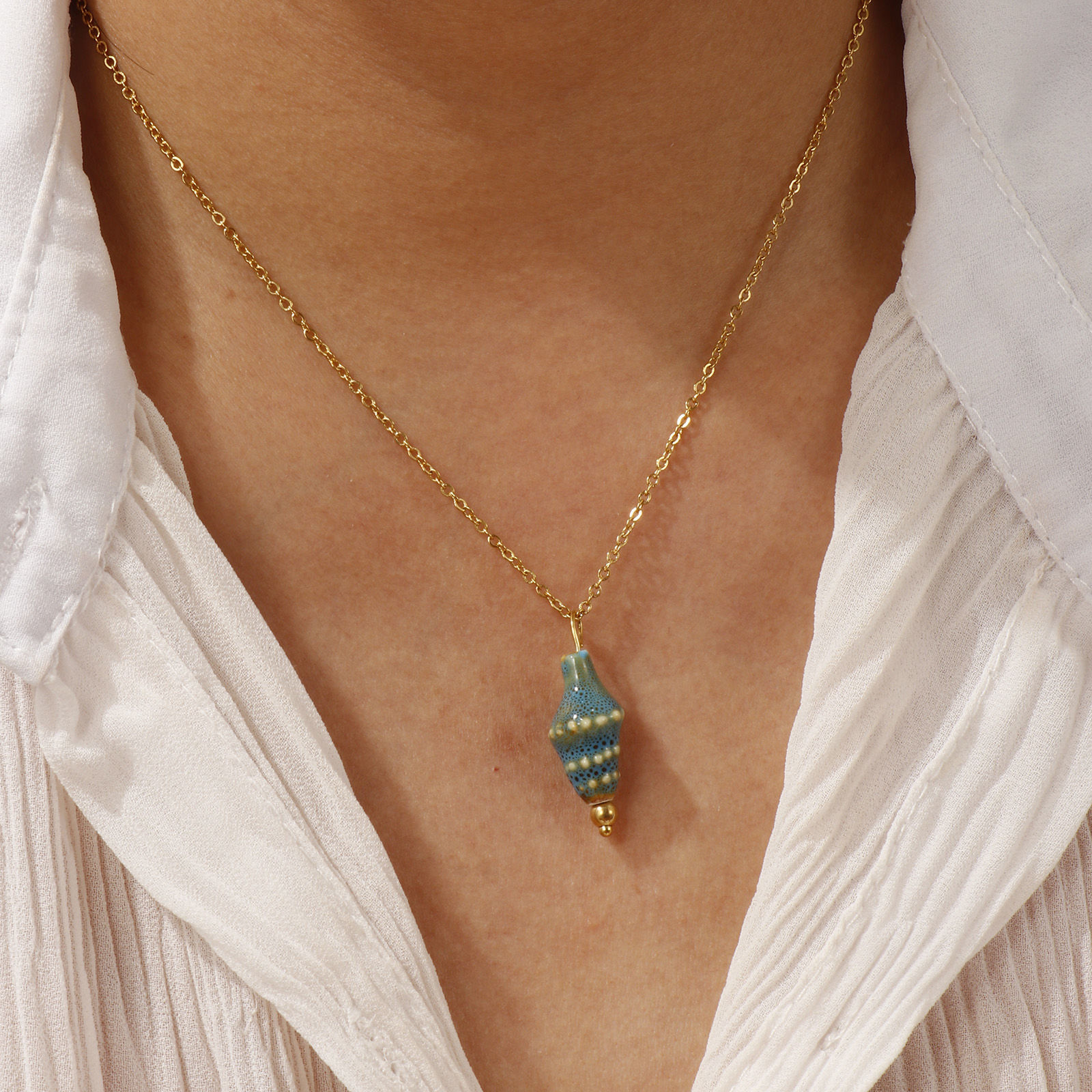Picture of 18K Real Gold Plated Link Cable Chain Conch/ Sea Snail Pendant Charm Necklace, 304 Stainless Steel & Ceramic 45cm(17.7") + 5cm(2"), For Women, 3D, Exquisite Gift, Eco-friendly PVD Vacuum Plating, 1 Piece
