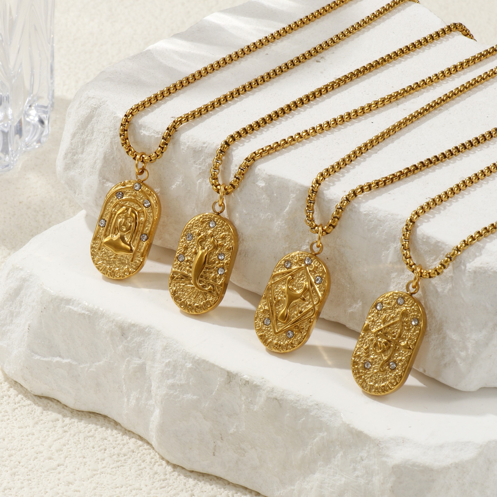 Picture of 18K Real Gold Plated Box Chain Oval Pendant Charm Necklace, 304 Stainless Steel 45cm(17.7") + 5cm(2"), Unisex, Clear Cubic Zirconia Exquisite Gift, Eco-friendly PVD Vacuum Plating