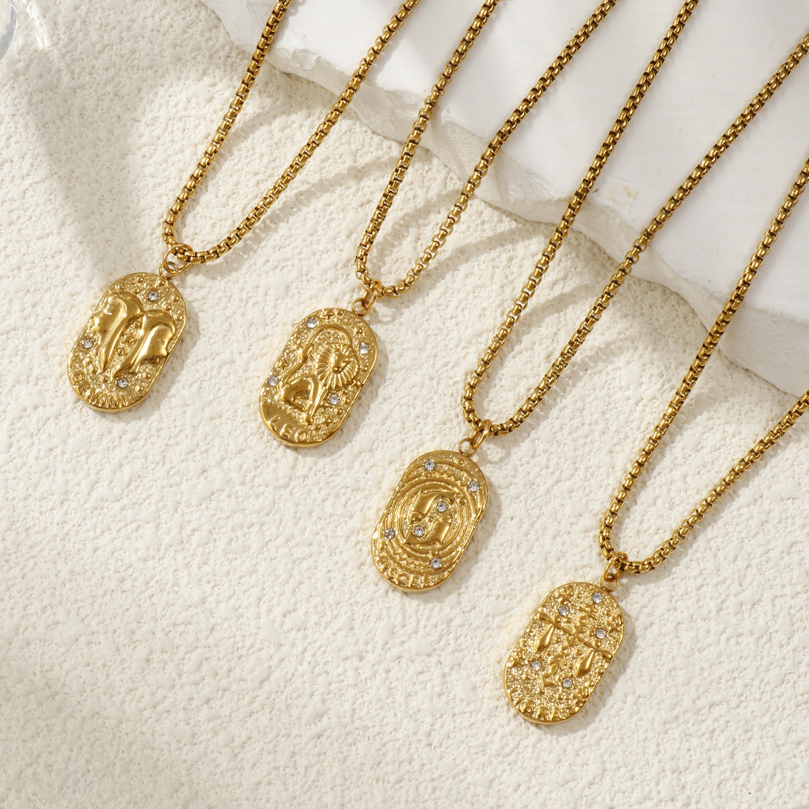 Picture of 18K Real Gold Plated Box Chain Oval Pendant Charm Necklace, 304 Stainless Steel 45cm(17.7") + 5cm(2"), Unisex, Clear Cubic Zirconia Exquisite Gift, Eco-friendly PVD Vacuum Plating