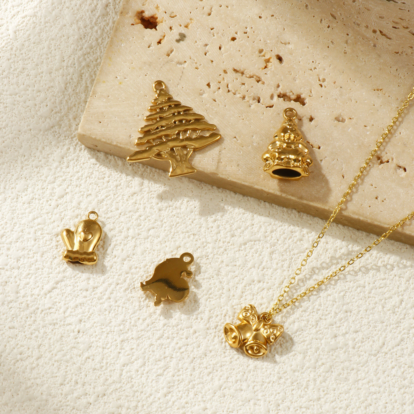 Picture of Eco-friendly PVD Vacuum Plating 304 Stainless Steel Christmas Charms 18K Real Gold Plated