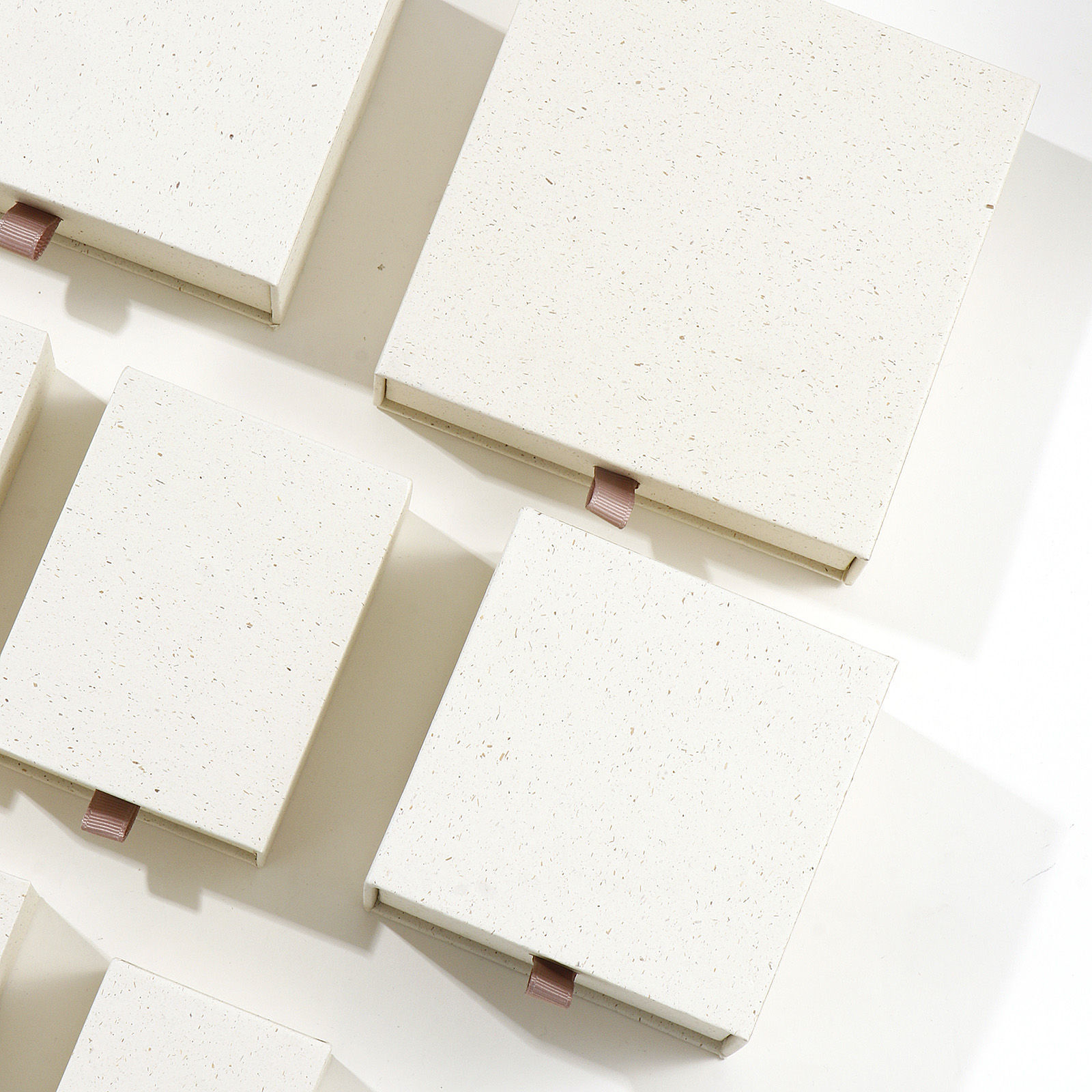 Imagen de 2 Unidades Papel Caja de Regalo de Joyería con Cajón Extraíble Beige