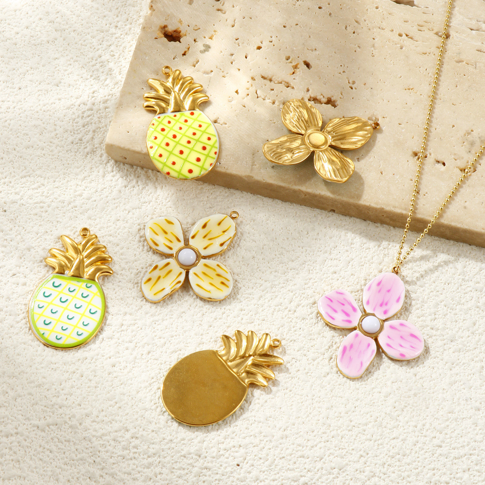 Picture of Eco-friendly PVD Vacuum Plating Waterproof Anti-Tarnish Hypoallergenic 304 Stainless Steel Charms 18K Real Gold Plated Enamel