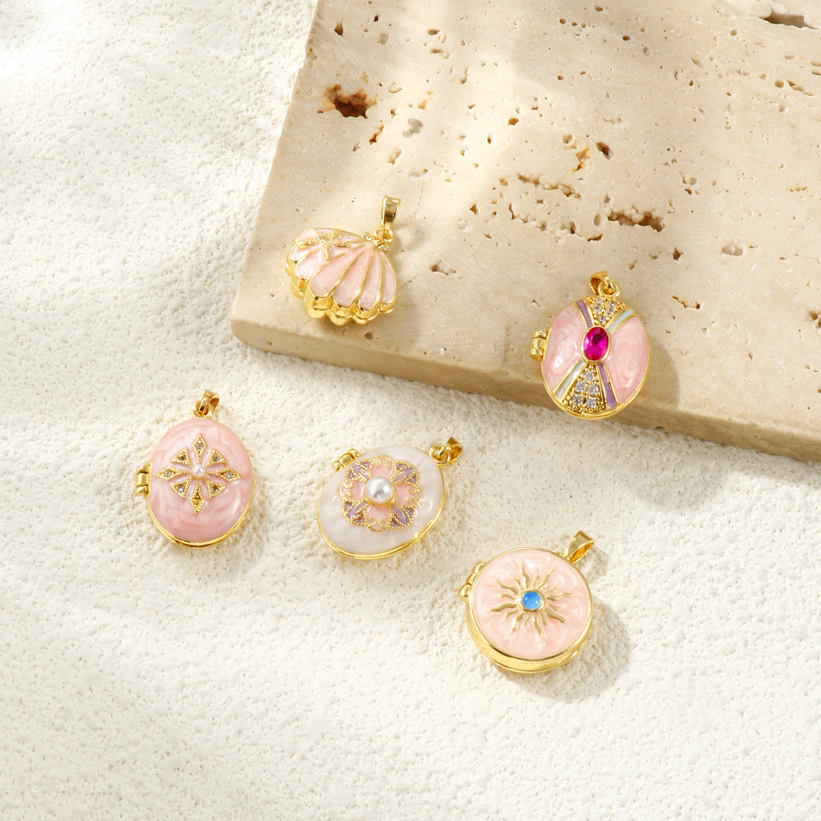 Picture of Brass & Rhinestone Picture Photo Locket Frame Pendants 18K Gold Plated Enamel Can Open
