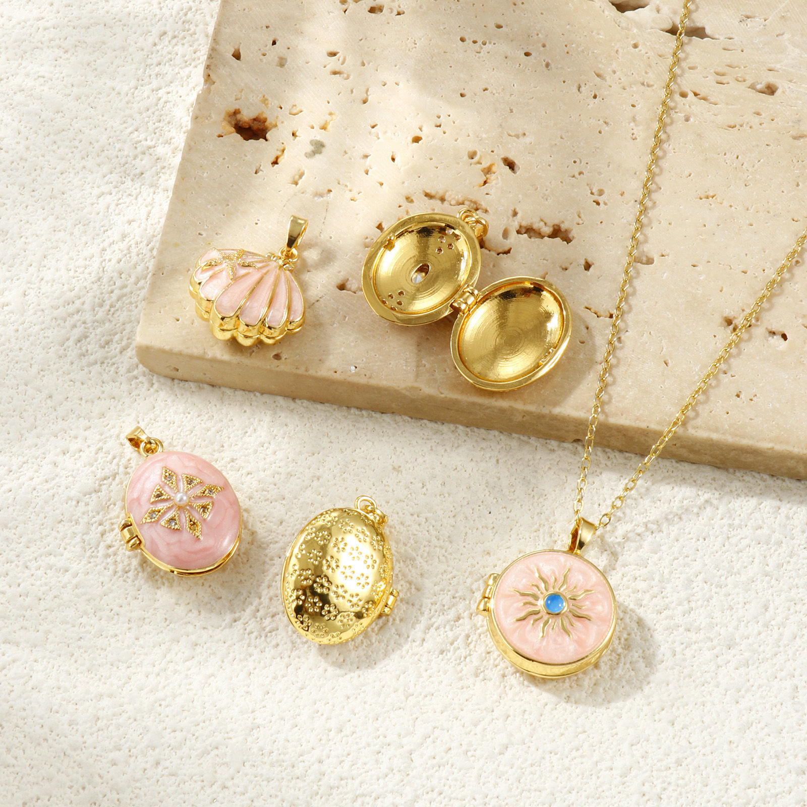 Picture of Brass & Rhinestone Picture Photo Locket Frame Pendants 18K Gold Plated Enamel Can Open