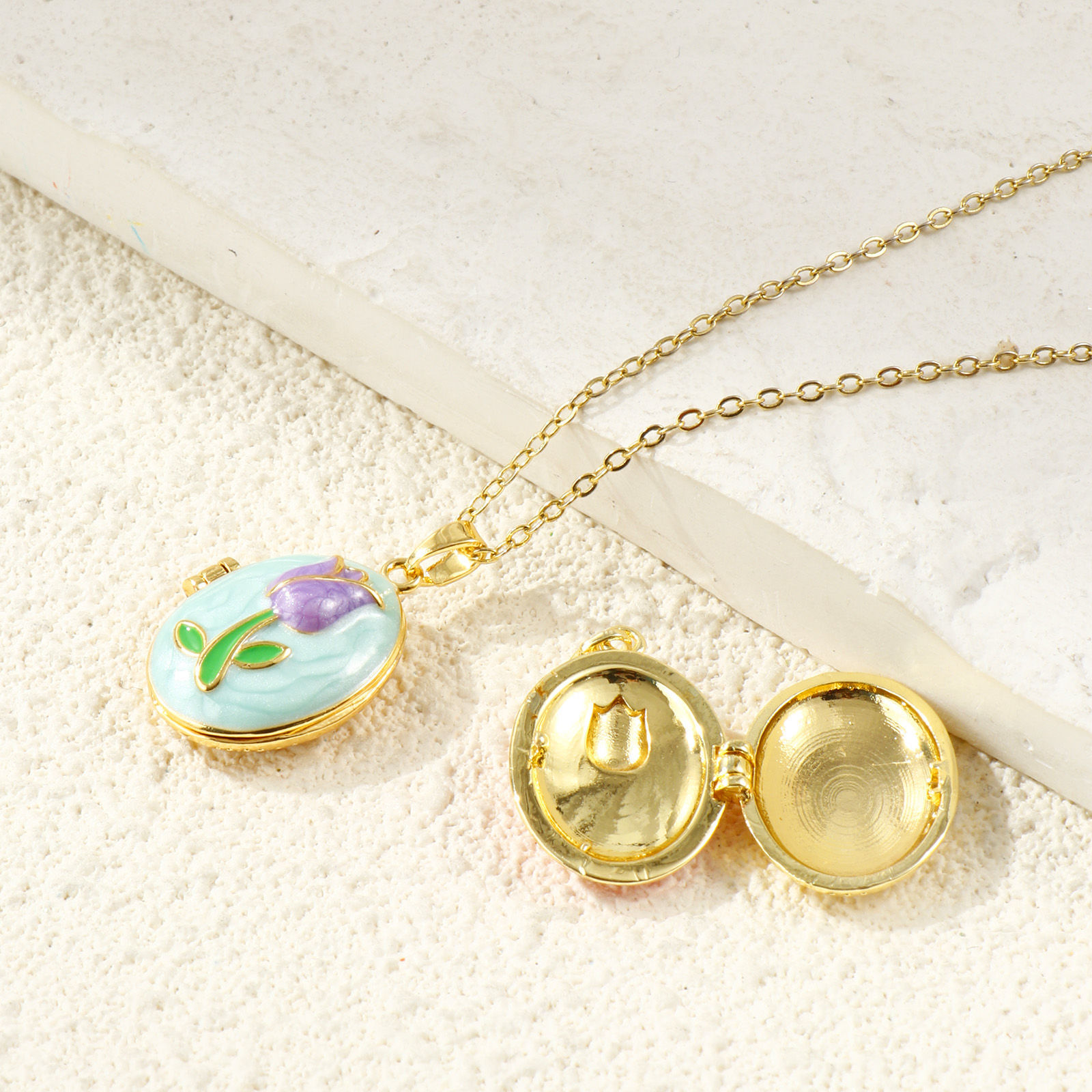 Picture of 2 PCs Brass Picture Photo Locket Frame Pendants Wholesale 18K Real Gold Plated Enamel Oval Tulip Flower Can Open 27mm x 17mm