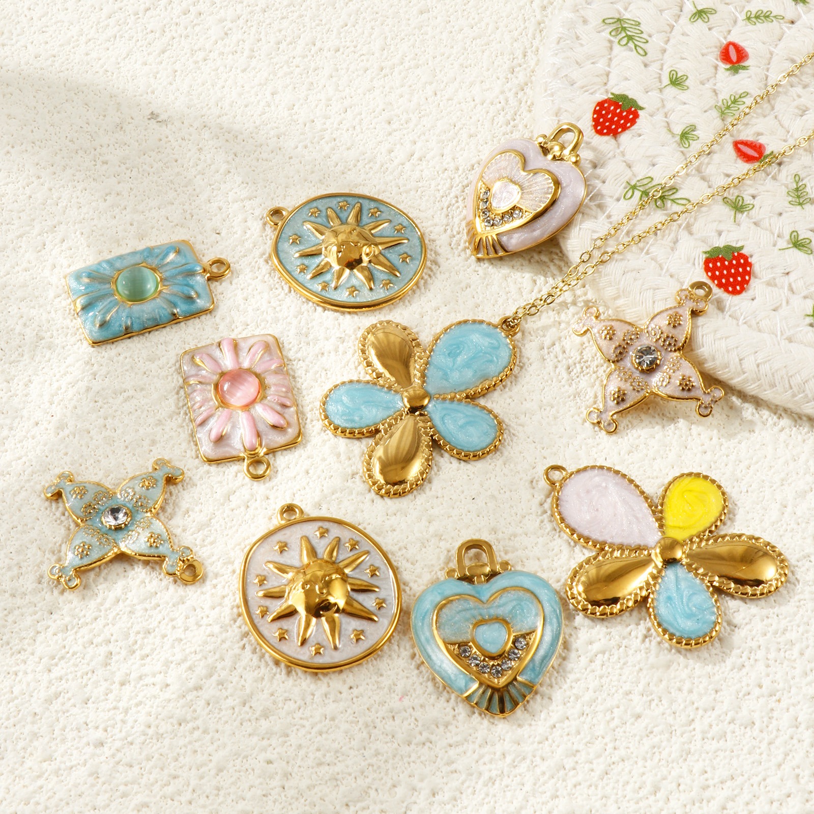 Picture of Eco-friendly PVD Waterproof Anti-Tarnish Hypoallergenic 304 Stainless Steel Charms Wholesale 18K Real Gold Plated