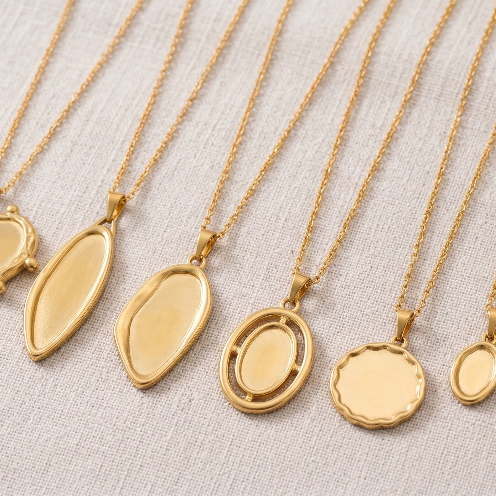Picture of Eco-friendly PVD 304 Stainless Steel Charms Wholesale 18K Gold Plated Geometric