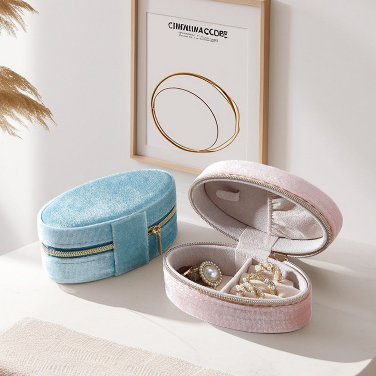Picture of Velvet Jewelry Storage Box Oval Multicolor