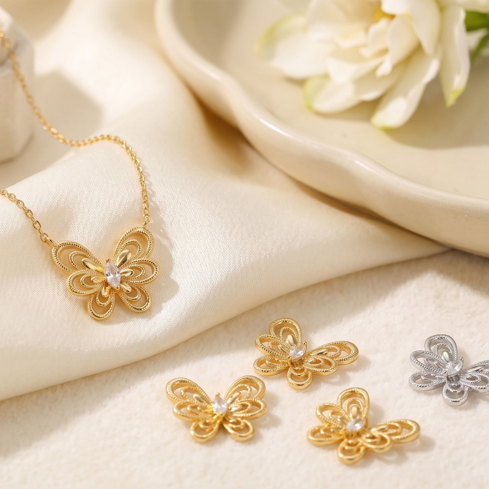 Picture of Eco-friendly Brass Insect Connectors Charms Pendants Wholesale Real Gold Plated Butterfly Animal Hollow 25mm x 20mm
