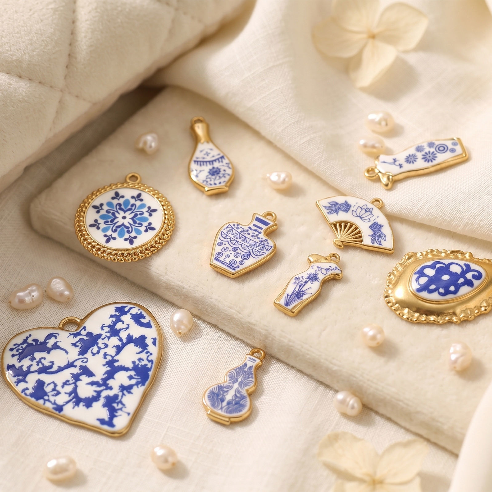 Picture of Eco-friendly PVD Waterproof Anti-Tarnish Hypoallergenic 304 Stainless Steel Charms Wholesale 18K Real Gold Plated Dark Blue
