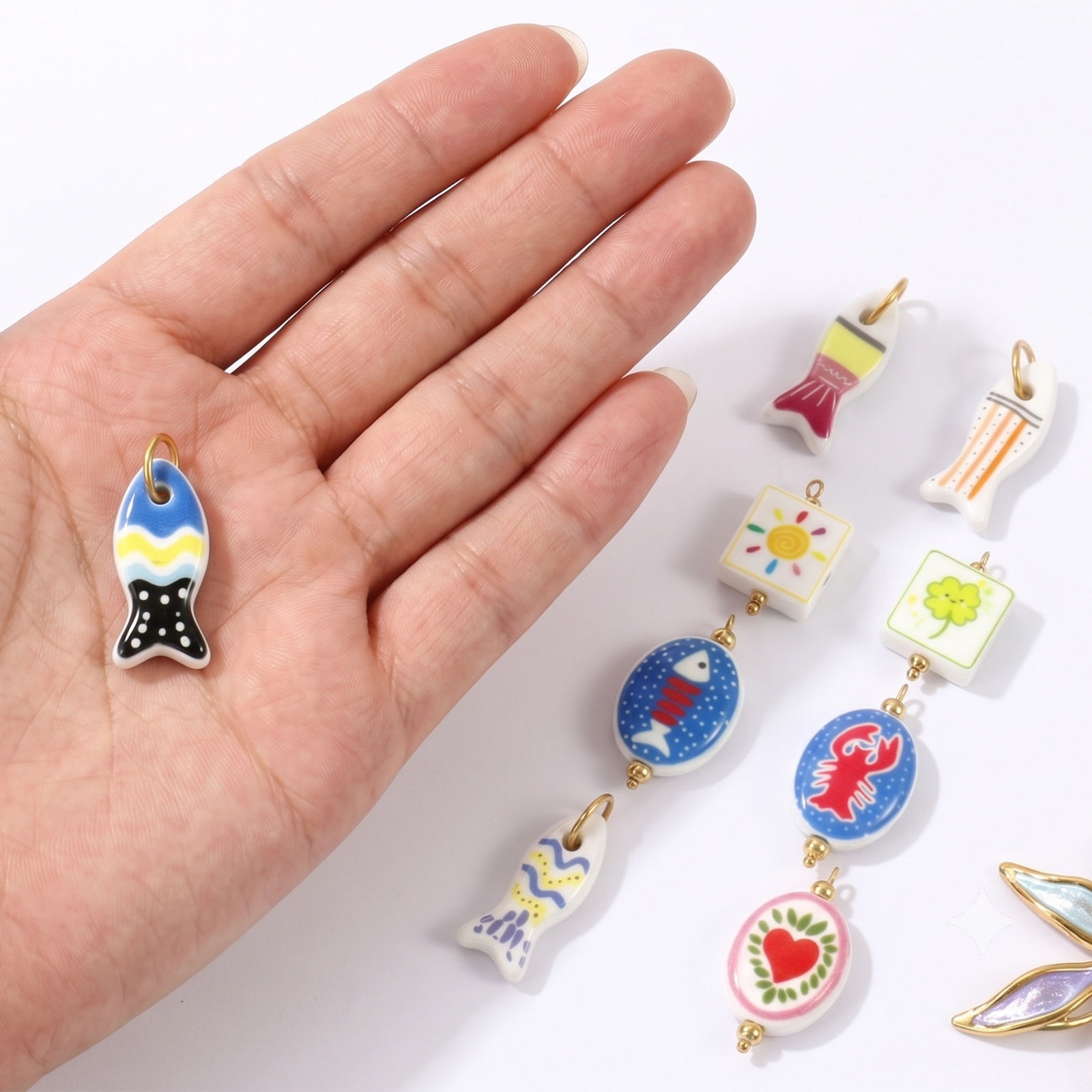 Picture of Eco-friendly PVD Waterproof Anti-Tarnish Hypoallergenic 304 Stainless Steel & Ceramic Charms Wholesale 18K Real Gold Plated Printed