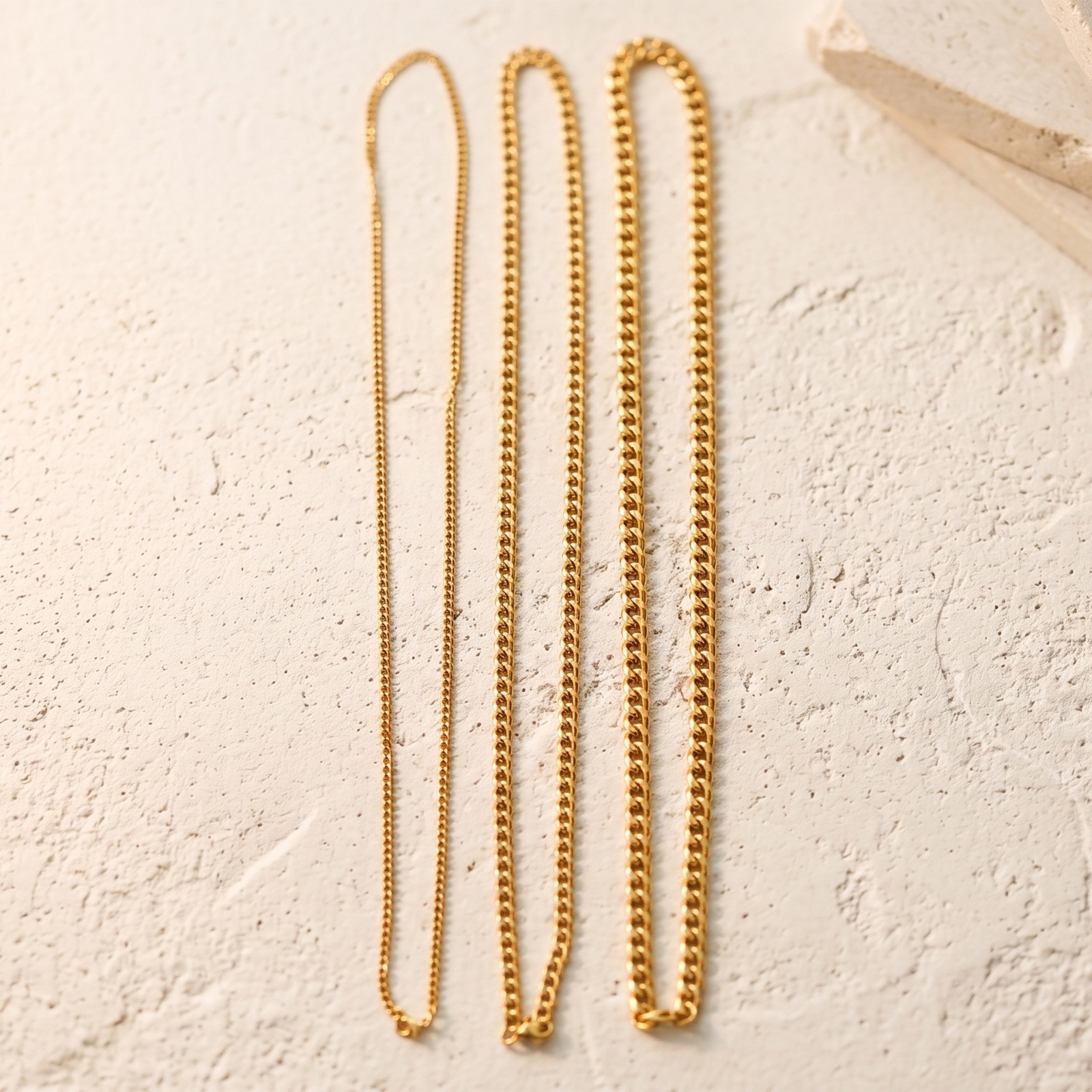 Picture of Wholesale Curb Link Chain Necklace, Multicolor 304 Stainless Steel, Women's Eco-friendly Simple Stylish Gift Jewelry For Retailer, 1 Piece